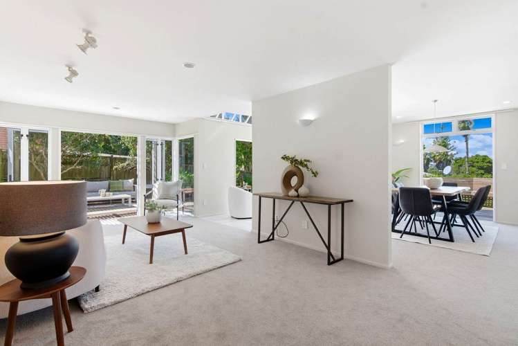 2/99 Hebron Road Waiake_13