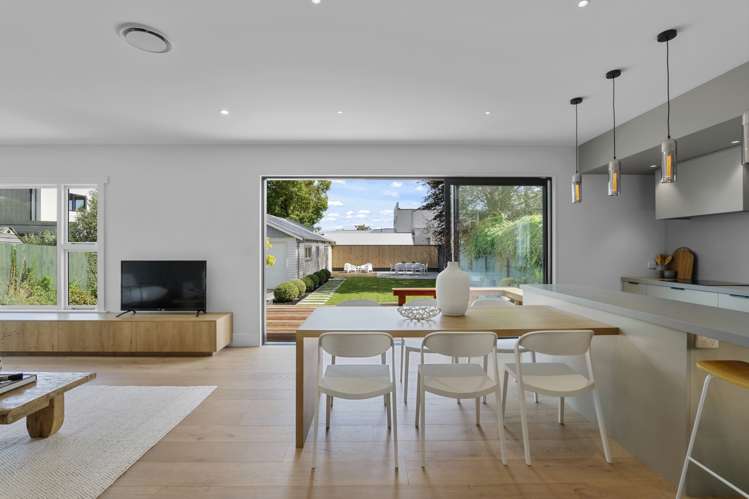 69 Tomes Road Saint Albans_9