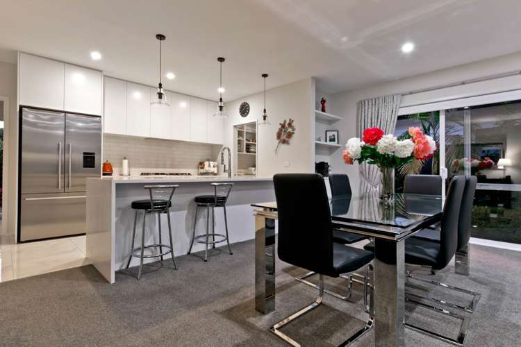 64 Colonial Drive Silverdale_9