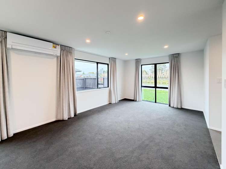  14 Morrison Avenue Elgin_7