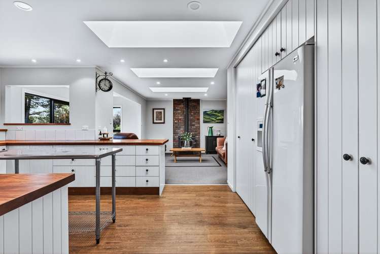 1080 Mapara Road Whakaipo Bay_7