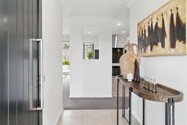 35 Ballintoy Park Drive Welcome Bay_3