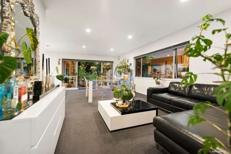 42 Flintridge Drive Flat Bush_1