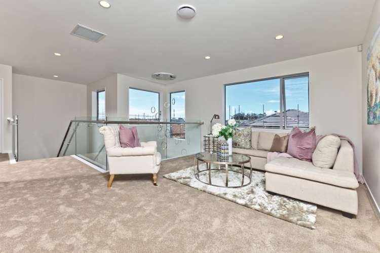 93 Colonial Drive Silverdale_14