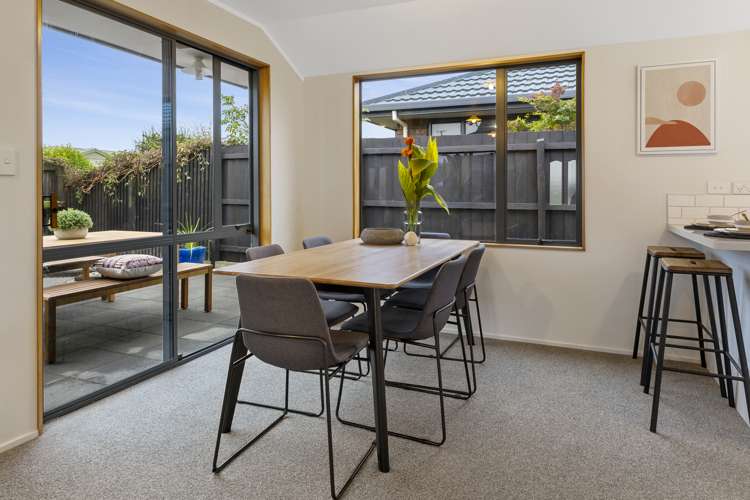 1 Vining Crescent Stoke_5