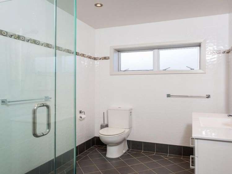 37 Taranga Road Langs Beach_17