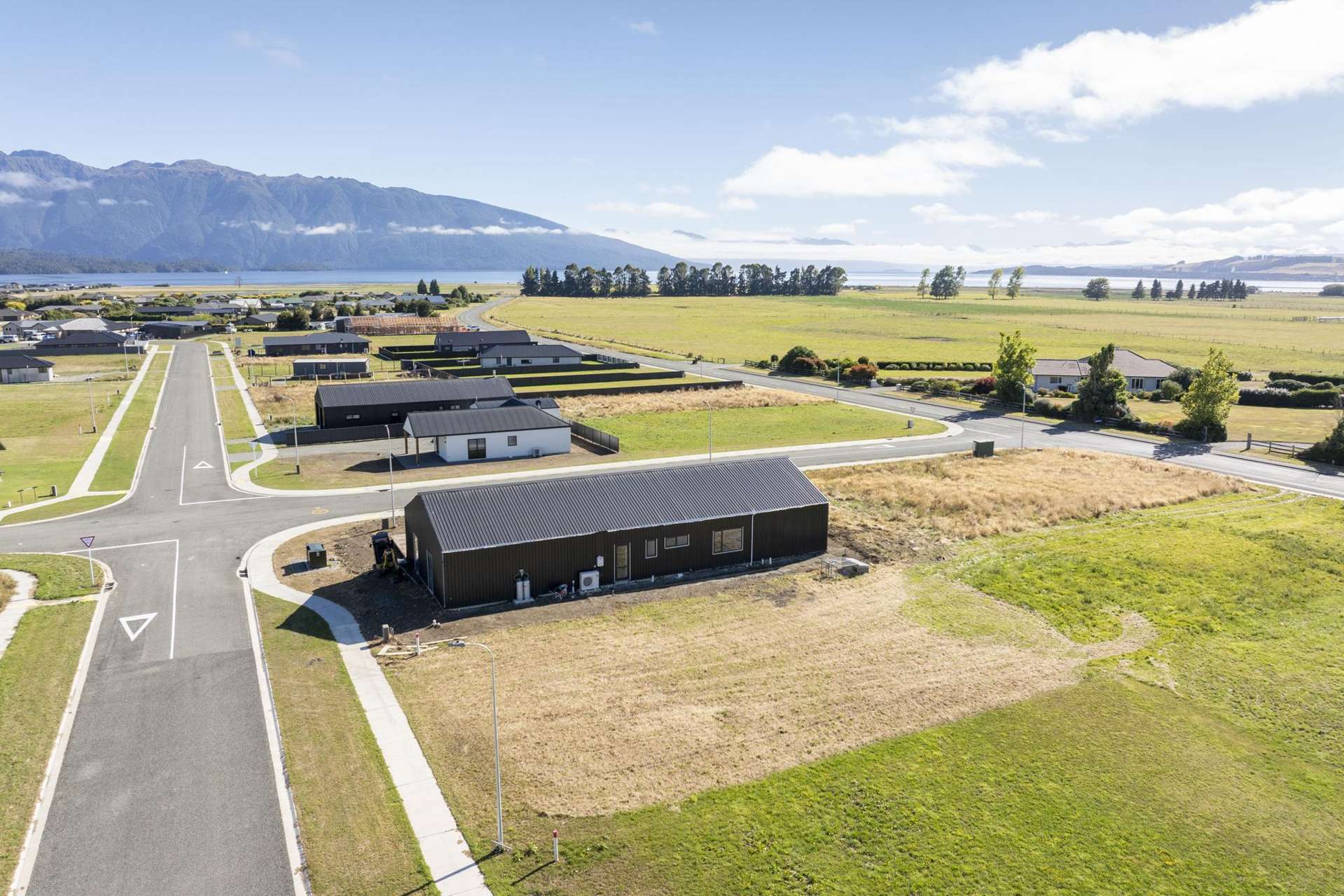 3 Tukare Loop Te Anau_0