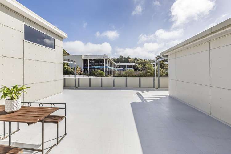 3/9 Broderick Road Johnsonville_13