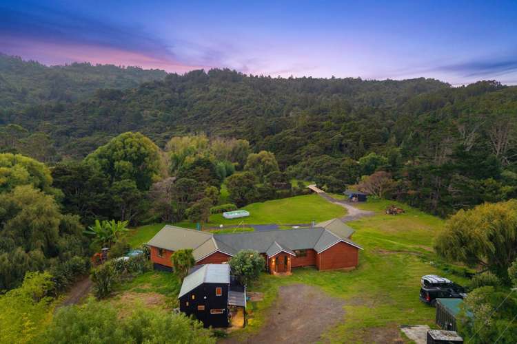 109 Bethells Road Waitakere_25