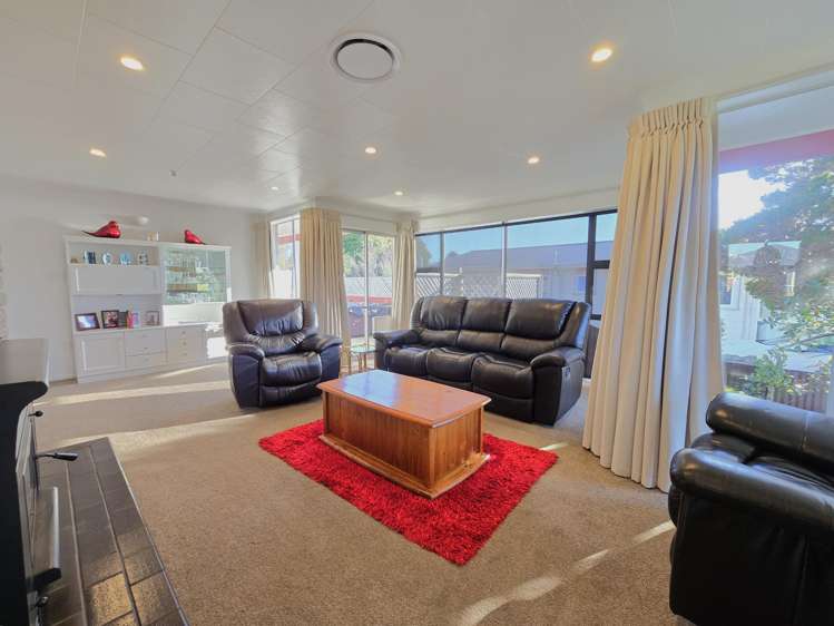 135 Hall Street Hokitika_13