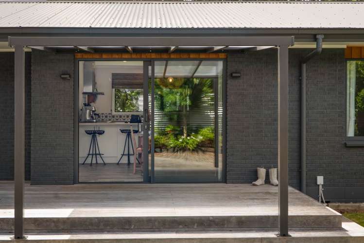 37 Pohutukawa Drive Athenree_16