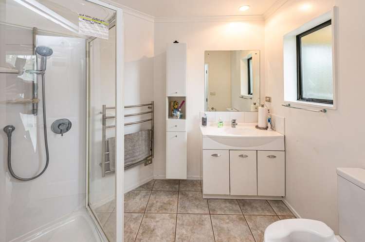 74 Peakes Road Springvale_13