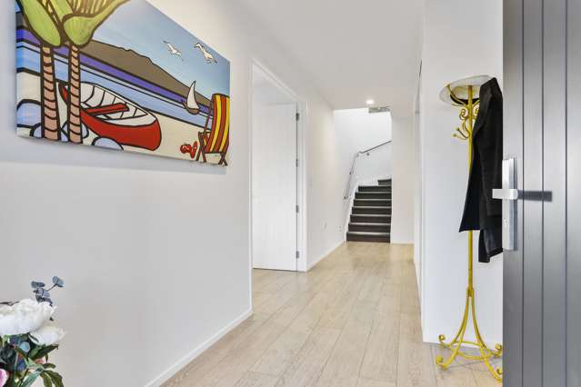 6 Tuangi Street Long Bay_3