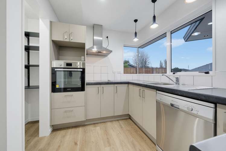 7 Phoenix Lane Northcote_3