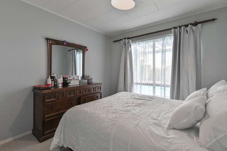 1301 Briggs Place Mayfair_11