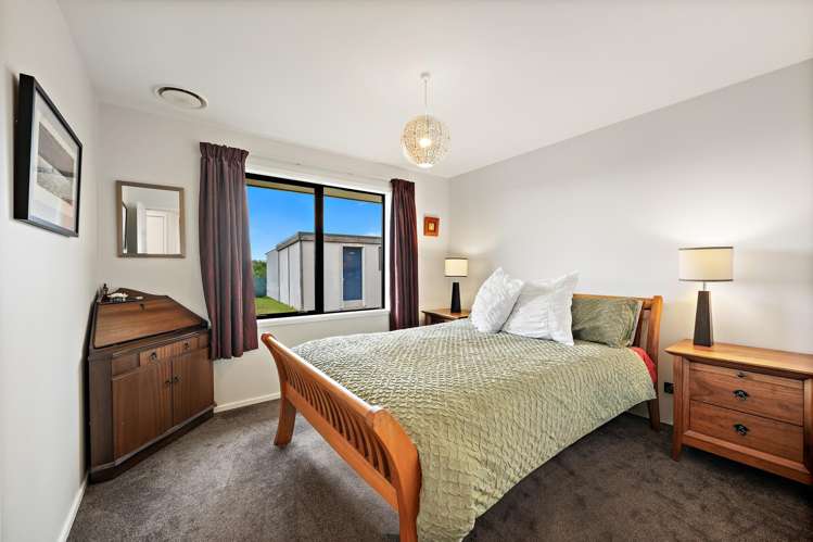 37 Ocean View Crescent Rarangi_23