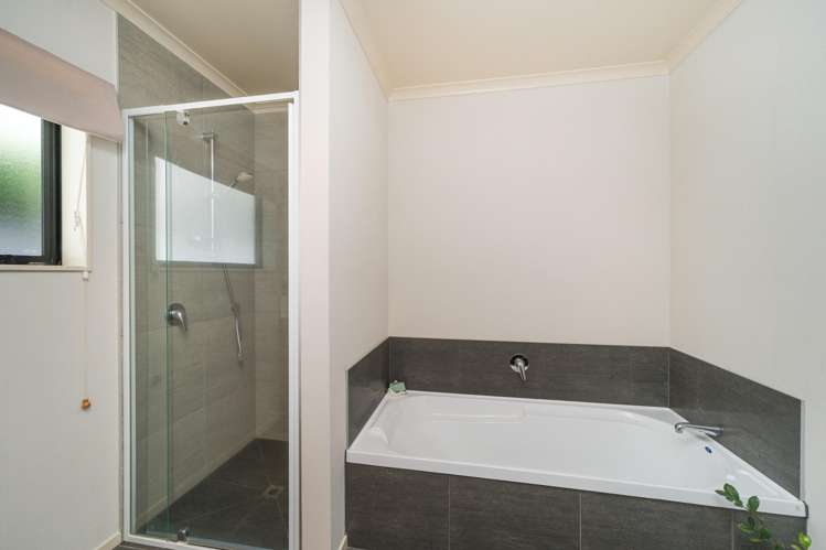 112 Long Melford Road Awapuni_12