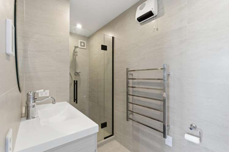 1/13 Moa Place Christchurch Central_13