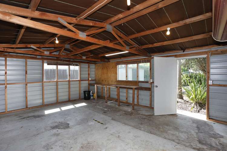 8 Nairn Crescent Awapuni_17