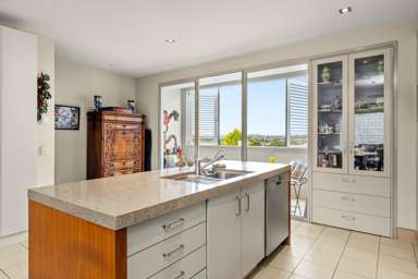 19F St Stephens Avenue_4