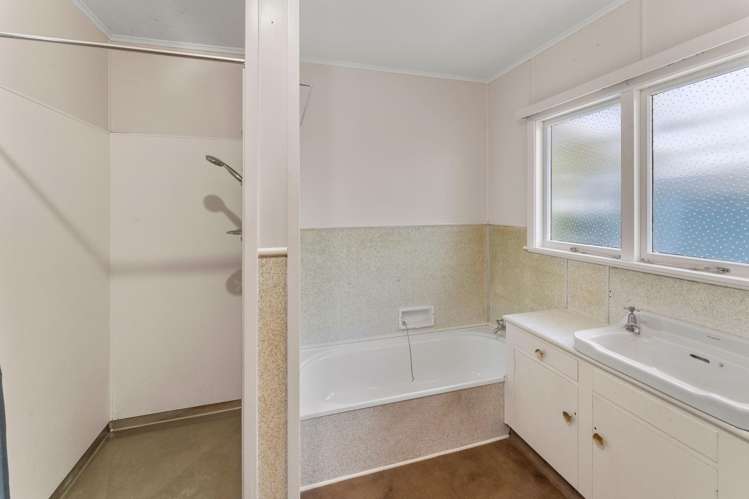 66 Eighty Eight Valley Road Wakefield_17