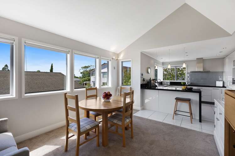 1/60 Penzance Road Mairangi Bay_14