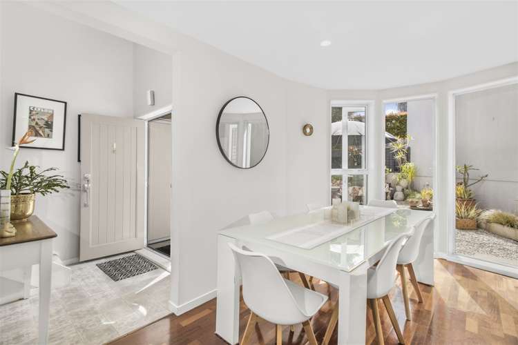 2/70a Sackville Street Grey Lynn_5