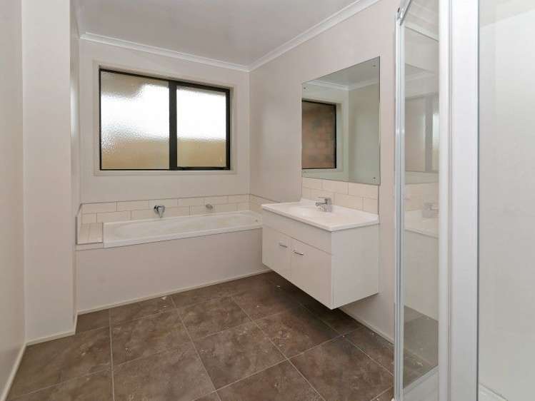 27 Max Landing Grandview Heights_5