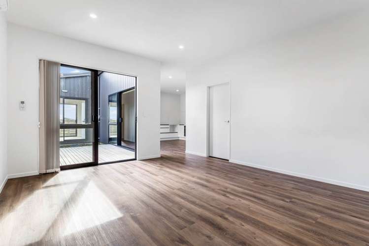 18 Puwha Street Massey_6