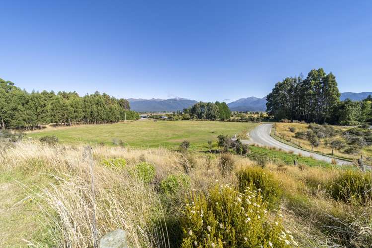 16 Point Burn Lane Te Anau_15