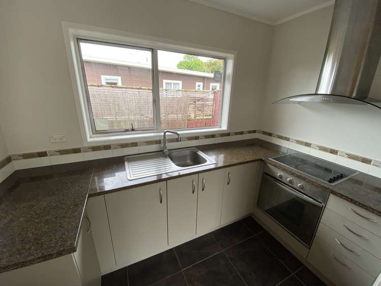 2/7 Hillside Rd Mount Wellington_2