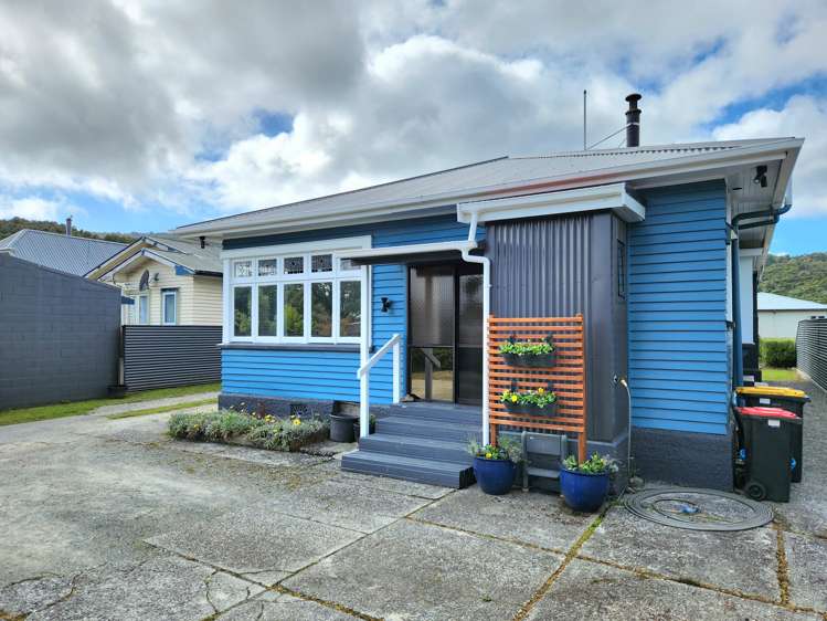 6 Elizabeth Street Greymouth_21
