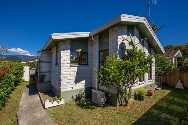 An Easy Step into the City Market