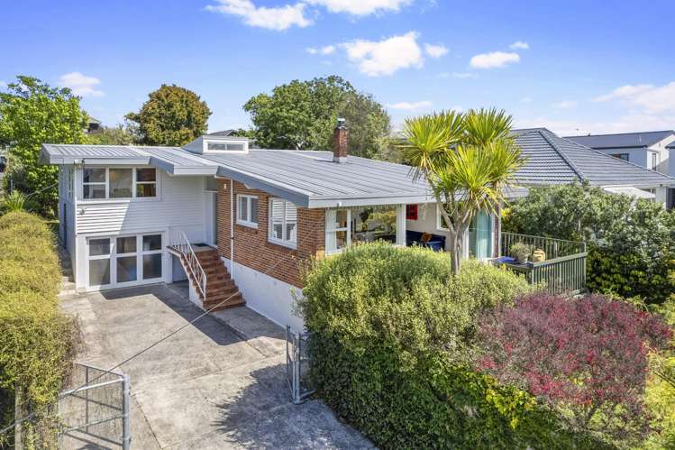 14 Riverview Road New Lynn_17