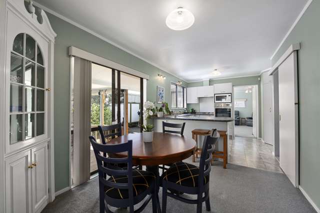 6 Turon Crescent Totara Park_2