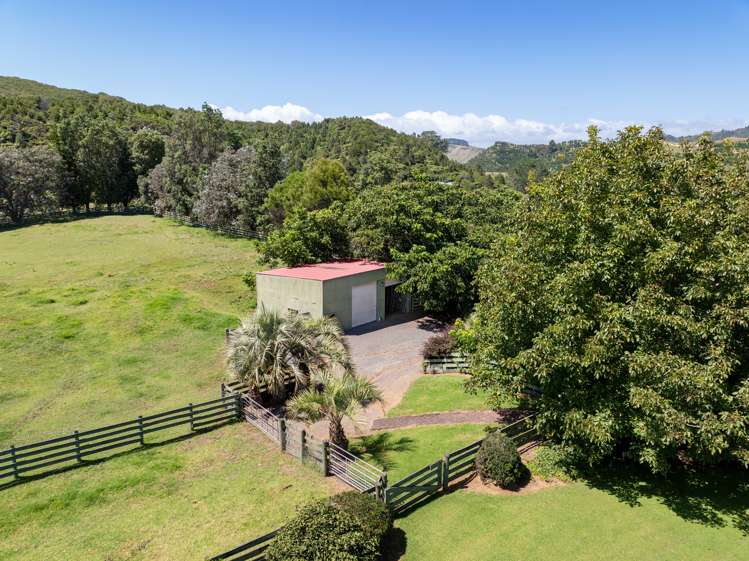 200 Fraser Smith Road Awakino_29