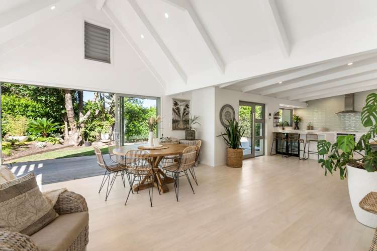 128 The Circle Manly_6