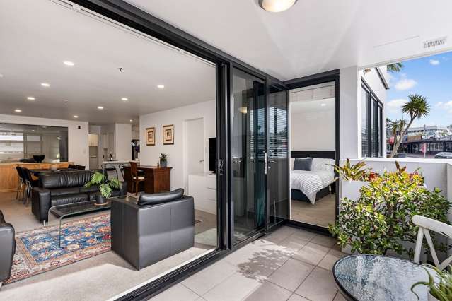 Fully Furnished Executive 2-Bedroom Apartment