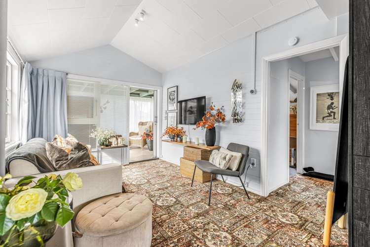 102 Pacific Drive Southbridge_5