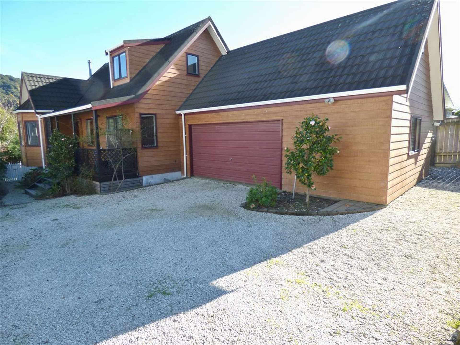 102 Coast Road Wainuiomata_0