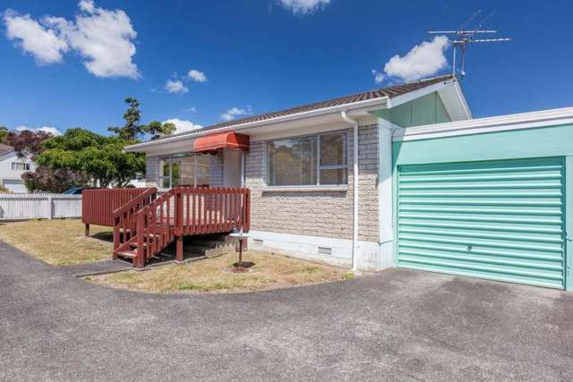 1/15 Cranberry Place Bucklands Beach_2