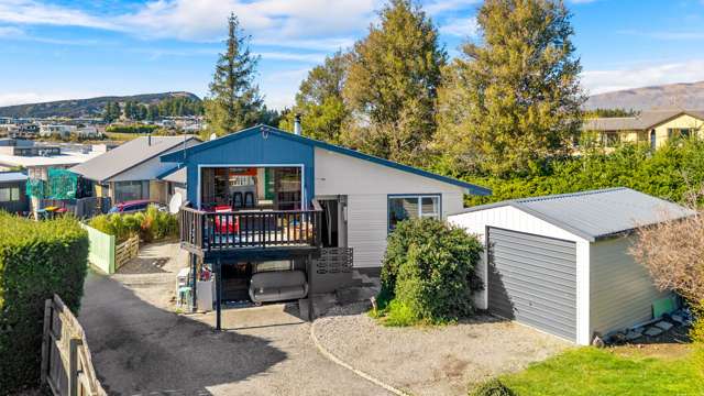 Family starter or Grab your builder Priced to sell!
