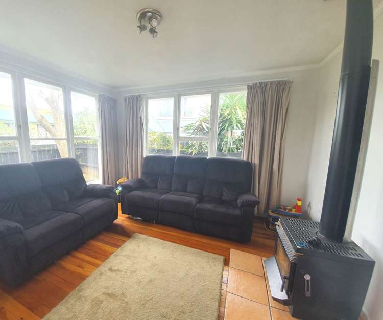 1/3 Kowhai Avenue Mangere Bridge_5