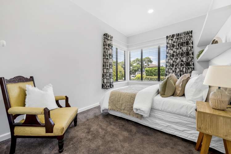 17 Eastern Beach Road Eastern Beach_19