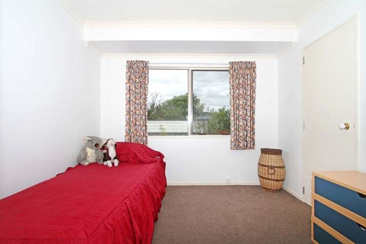 2/18 Ocean View Road Hatfields Beach_11