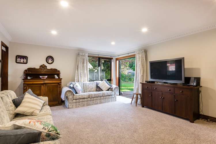 16 Glenbrook Drive Mosgiel_9