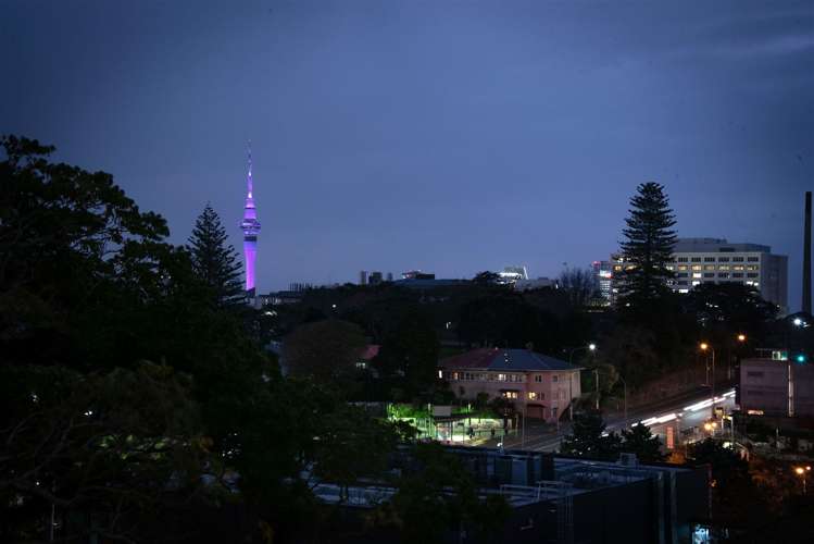 510/10 Lion Place Epsom_30