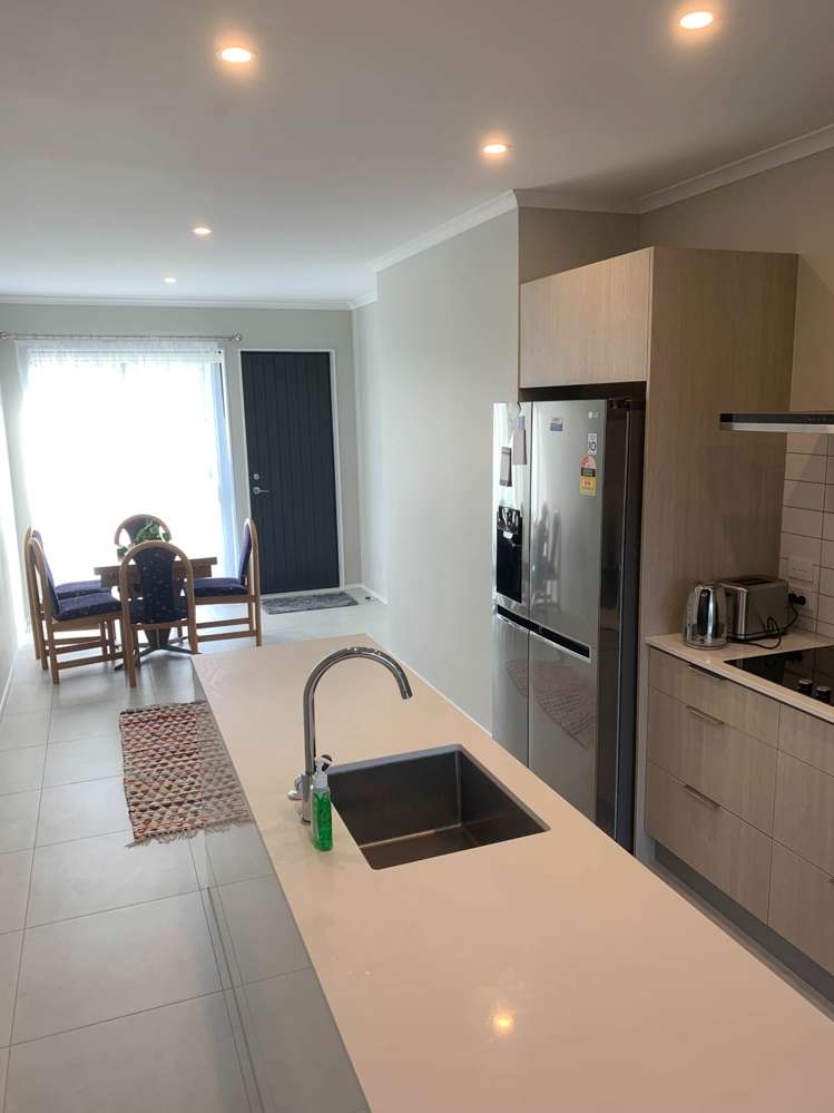 5 Koura Drive Red Beach_3