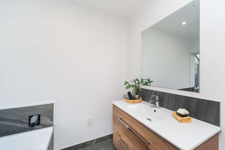 126 John F Kennedy Drive Milson_24