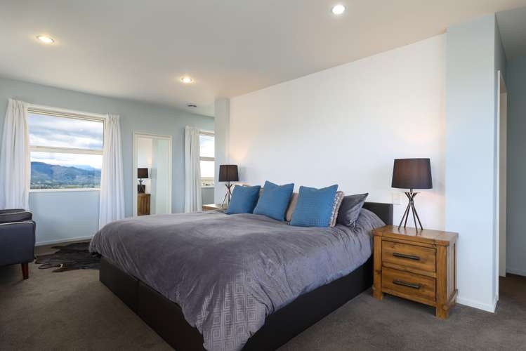 16 Istana Place Britannia Heights_14